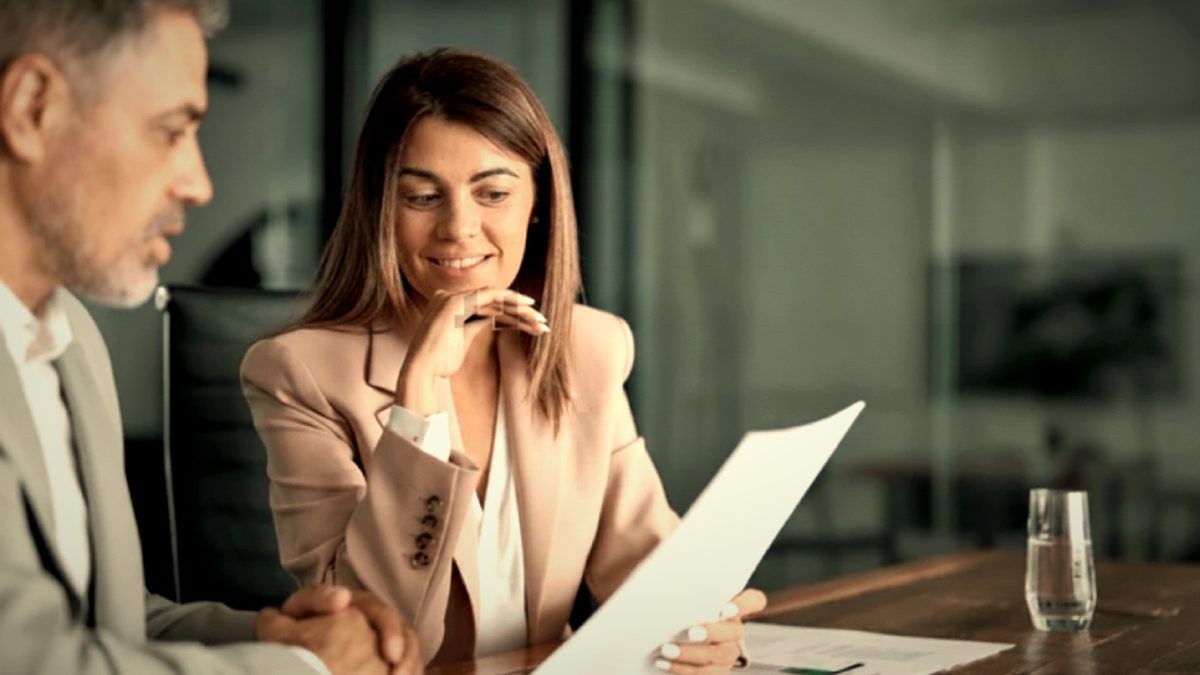 Náklady na účetnictví a poradenství v SR a ČR: co čekat